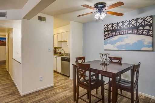 Reduced Rates!! – photo 1