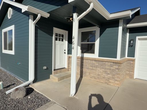 3 Bedroom, 2 Bath Ranch Style Home in Fruita with large back yard.