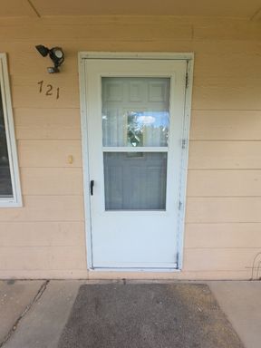 Newly Remodeled! - 3 Bedroom, 2 Bath House – photo 1