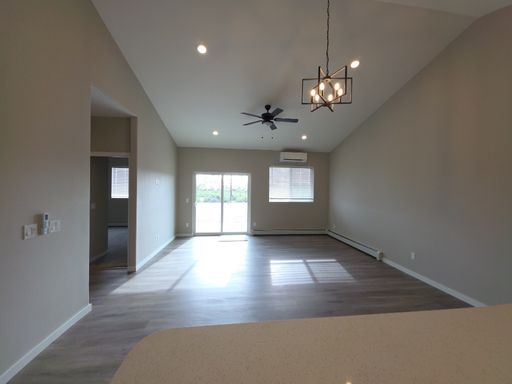 NEW BUILD! 3 bedroom, 2 bathroom duplex - Jade Gigabit wifi! - HAS AC! – photo 1