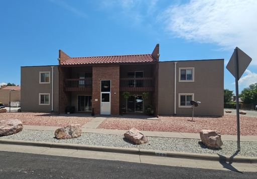 2 Bedroom, 1 Bath Apartment