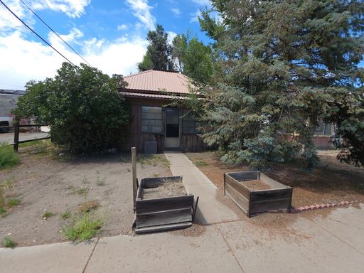 2 Bedroom, 1 Bathroom Home