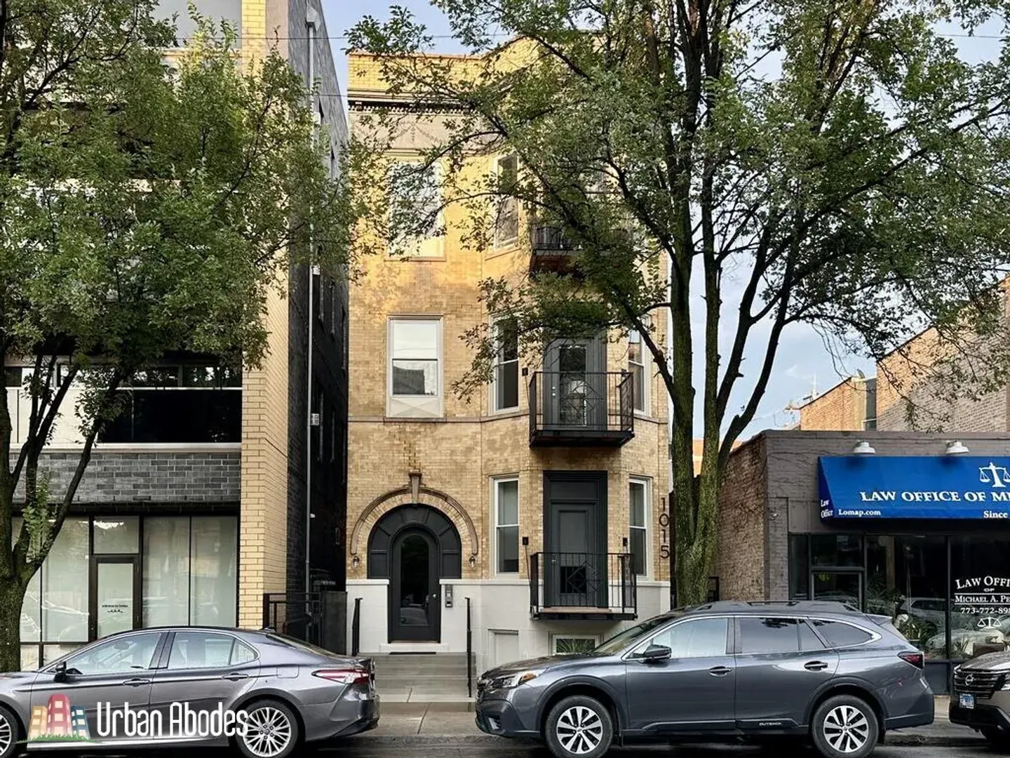 Chicago Apartment: 1015 N California Ave
