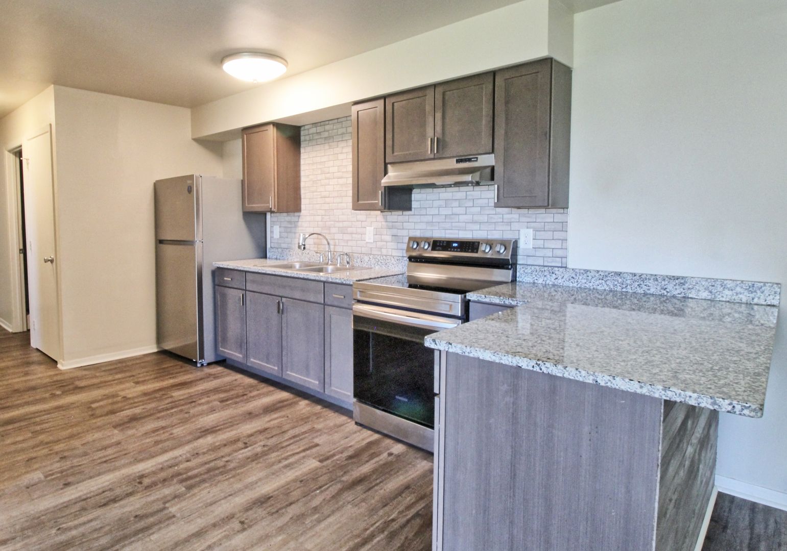 Cherry Valley Apartment: 7572 Cherryvale N Blvd