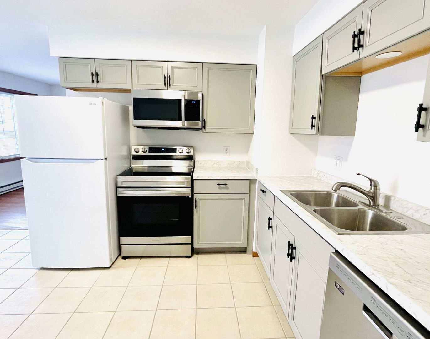 Rockford Apartment: 4134 Laramie Lane