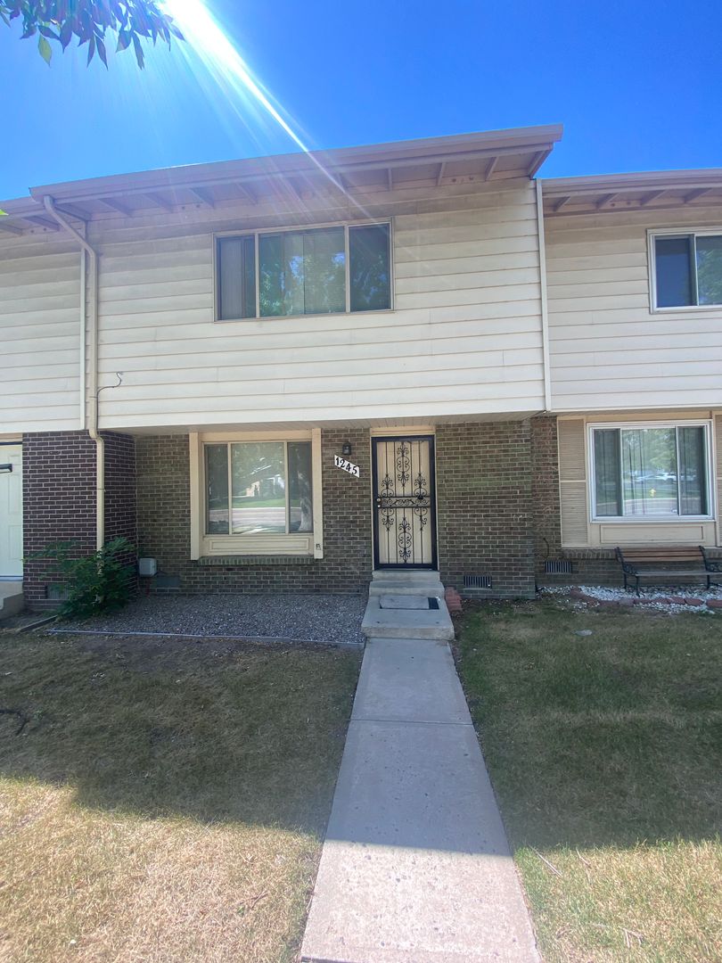 Aurora Townhome: 1245 S Uvalda Street