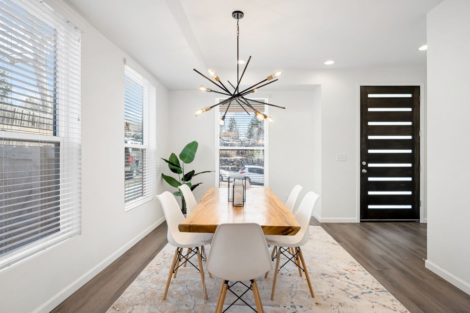 Spacious 5-Bedroom Duplex in Denver Near Sloan’s Lake 5 of 12