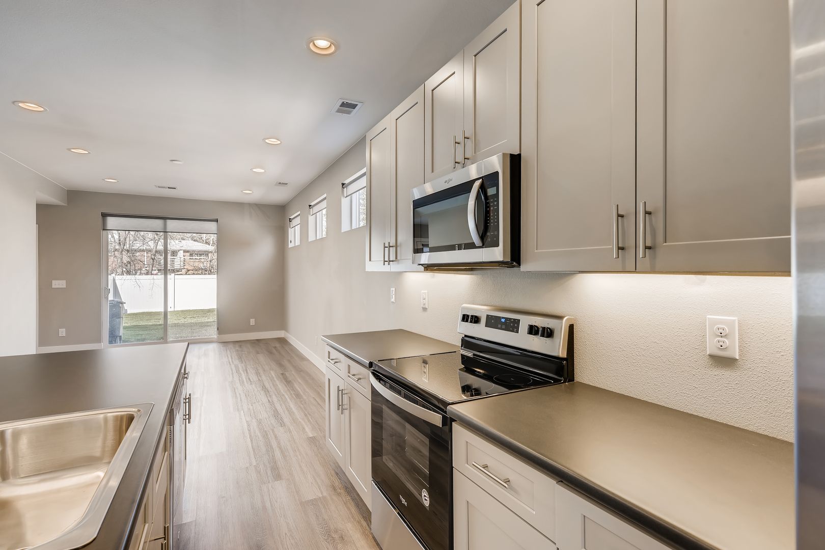 Beautiful 3-Bedroom Duplex Available in West Denver 3 of 12