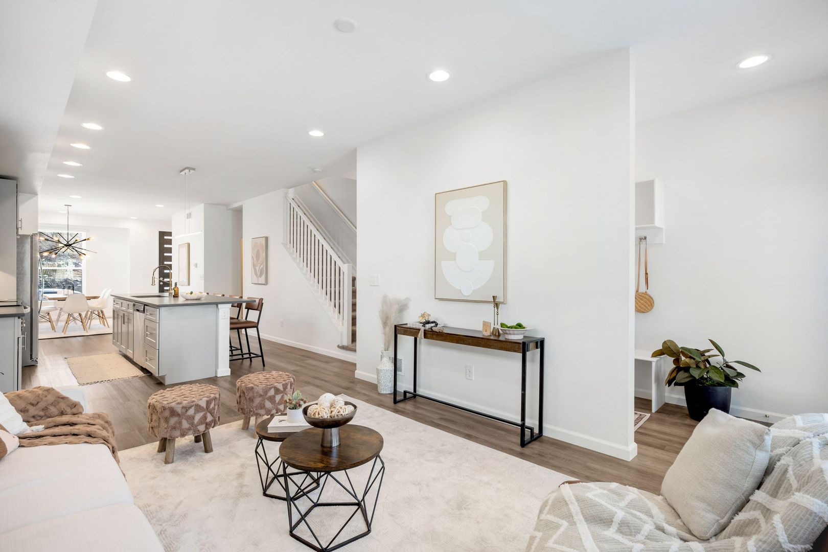 Spacious 5-Bedroom Duplex in Denver Near Sloan’s Lake 12 of 12