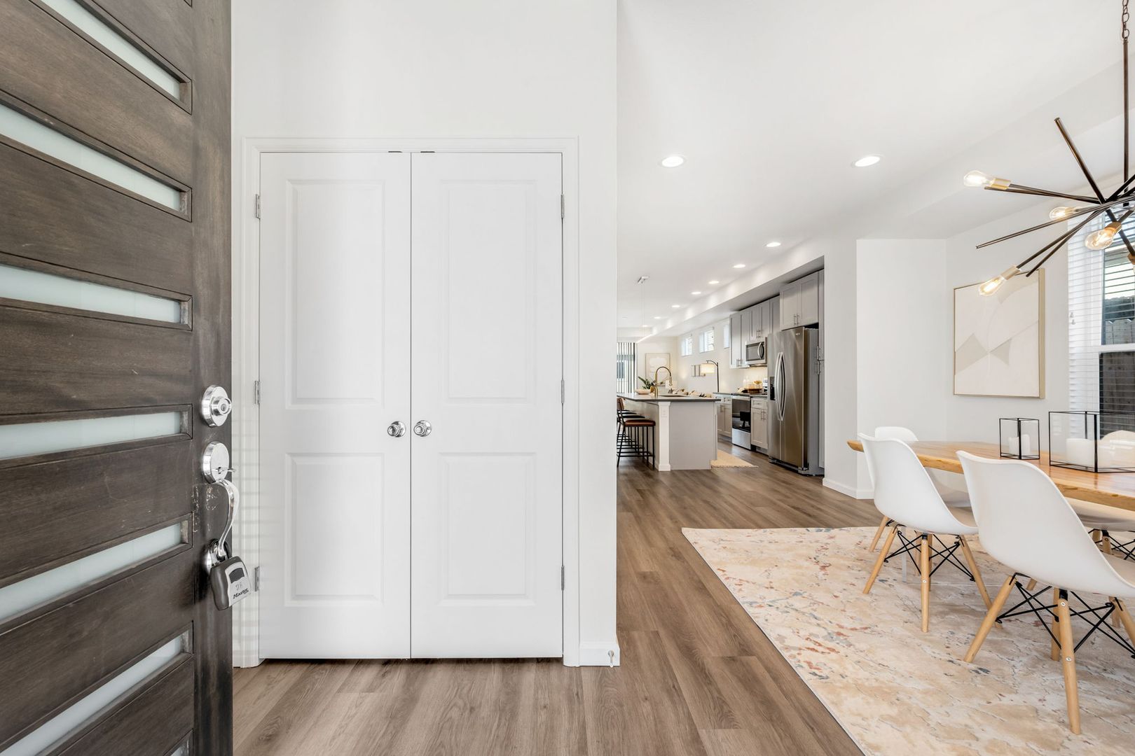 Spacious 5-Bedroom Duplex in Denver Near Sloan’s Lake 3 of 12