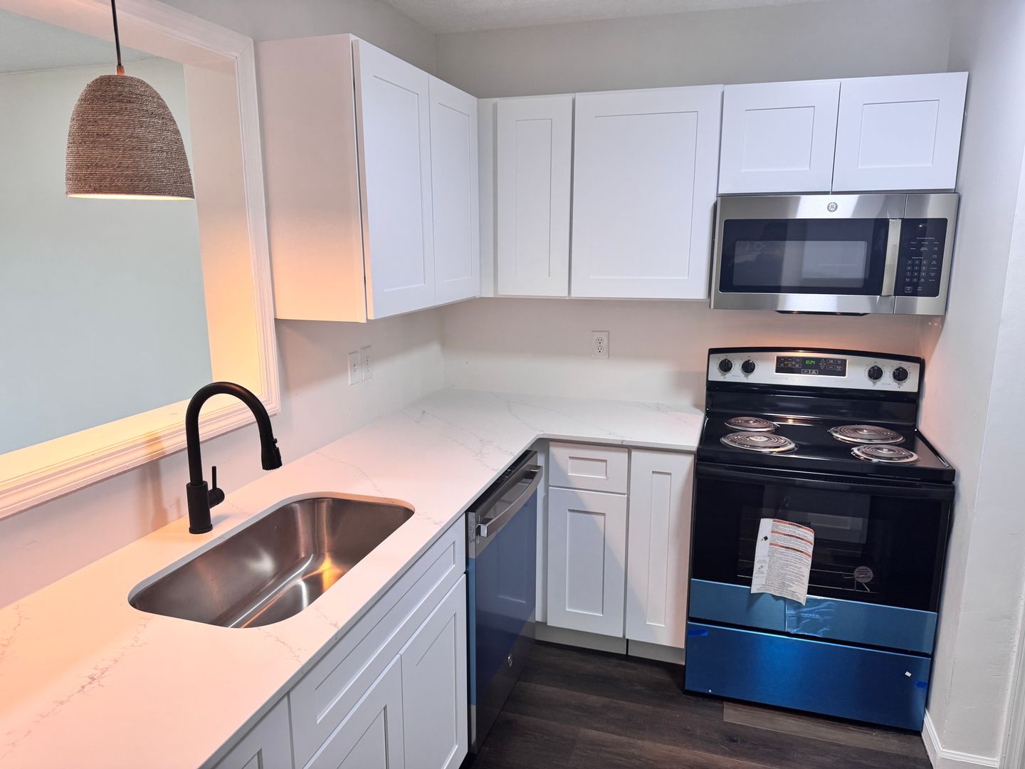 Aiken Apartment: 118, 132, 133 Riverbirch Dr