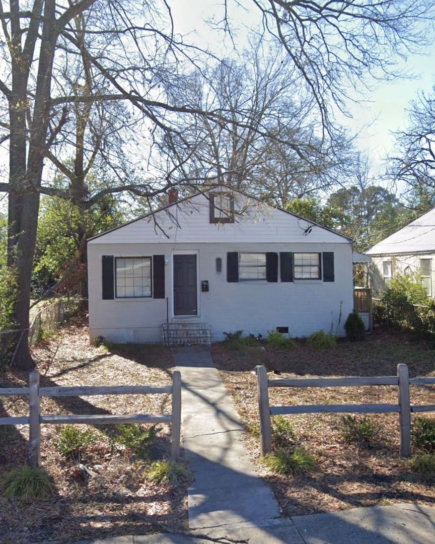 Augusta House: 1946 Greene St.