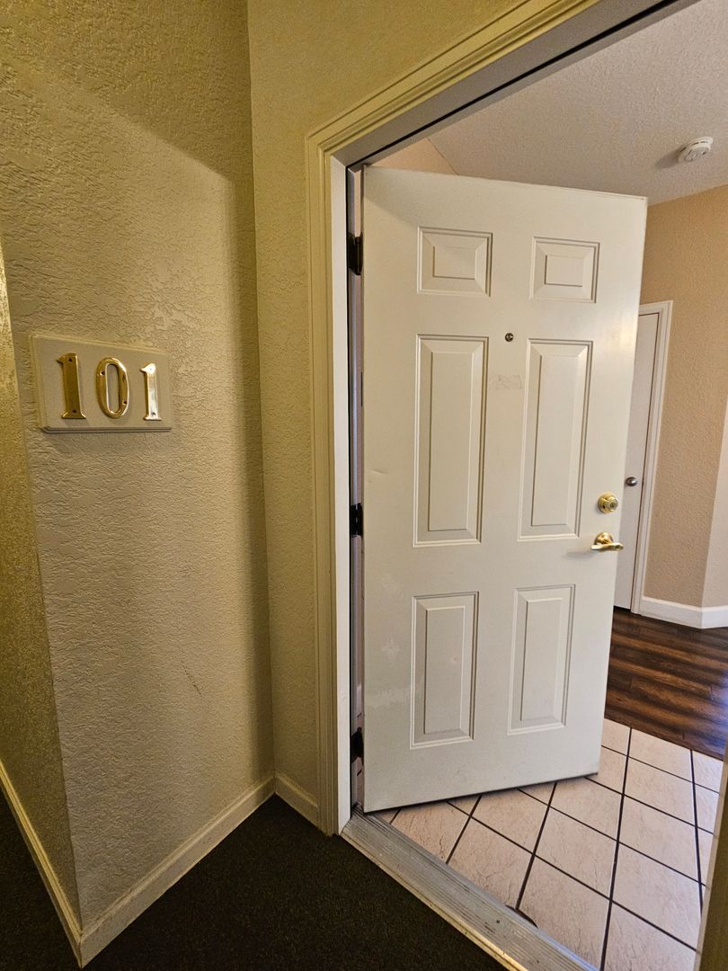 14323 E 1st Dr #101 3 of 12