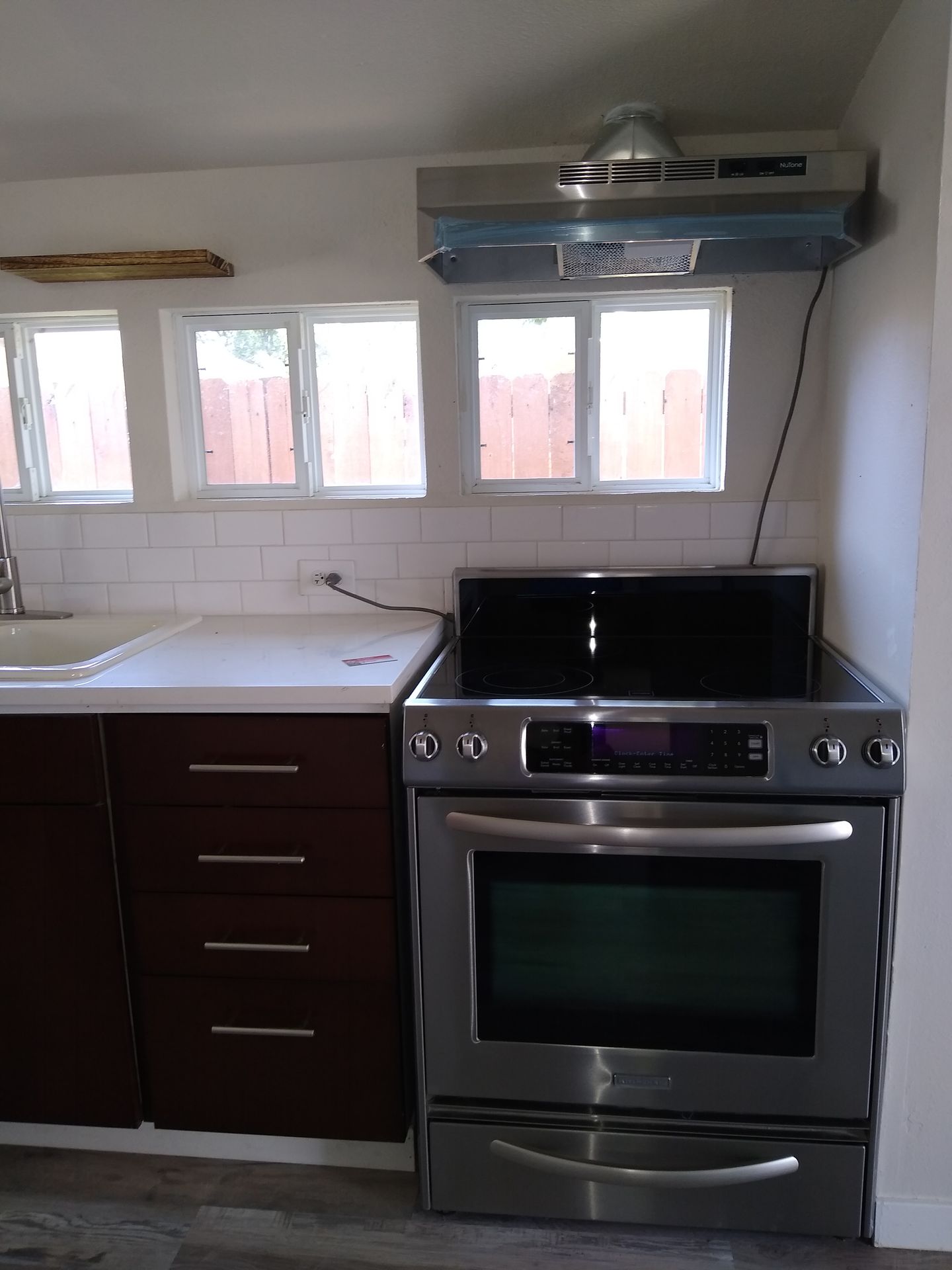 Super Cool Large Studio w/ AC Washer/Dryer 5 of 12