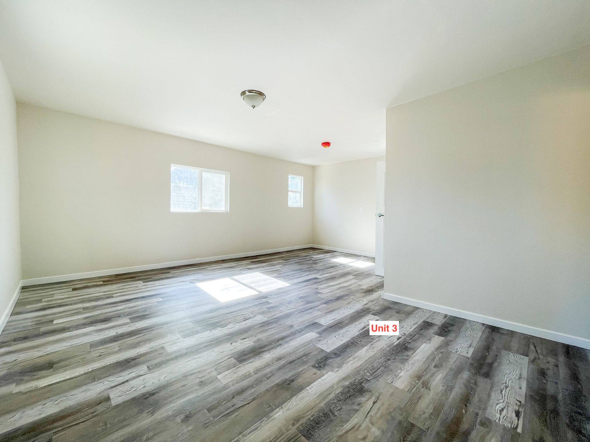 Super Cool Large Studio w/ AC Washer/Dryer 8 of 12