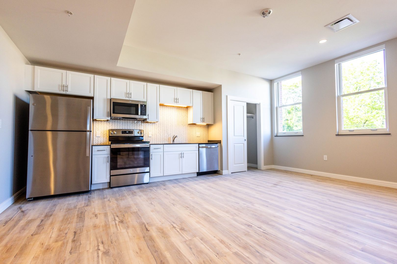 Erie Apartment: 22 West 5th Street