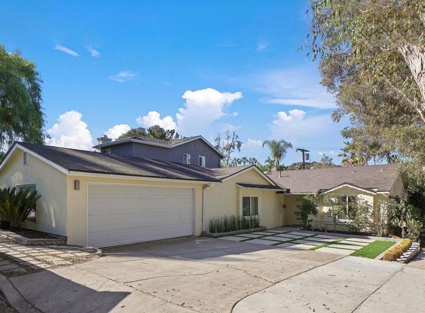 Woodland Hills House: 4559 Don Pio Dr
