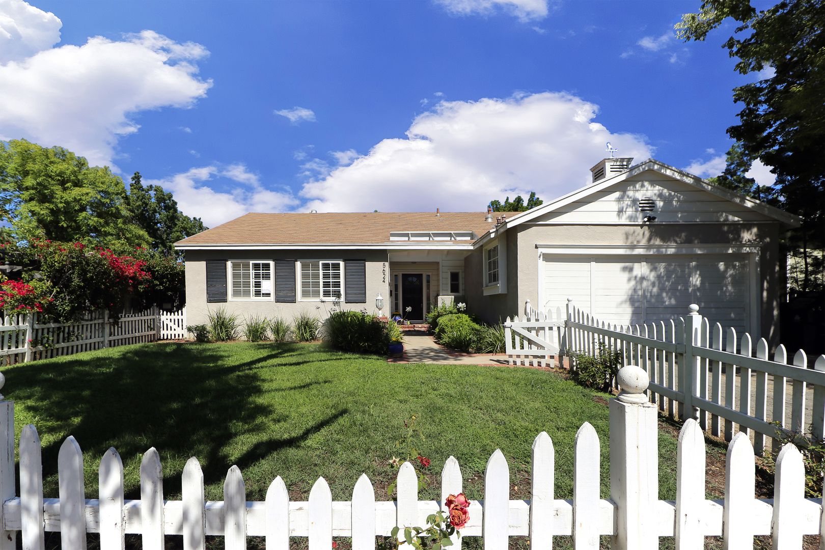 Encino House: 5624 Graves Avenue