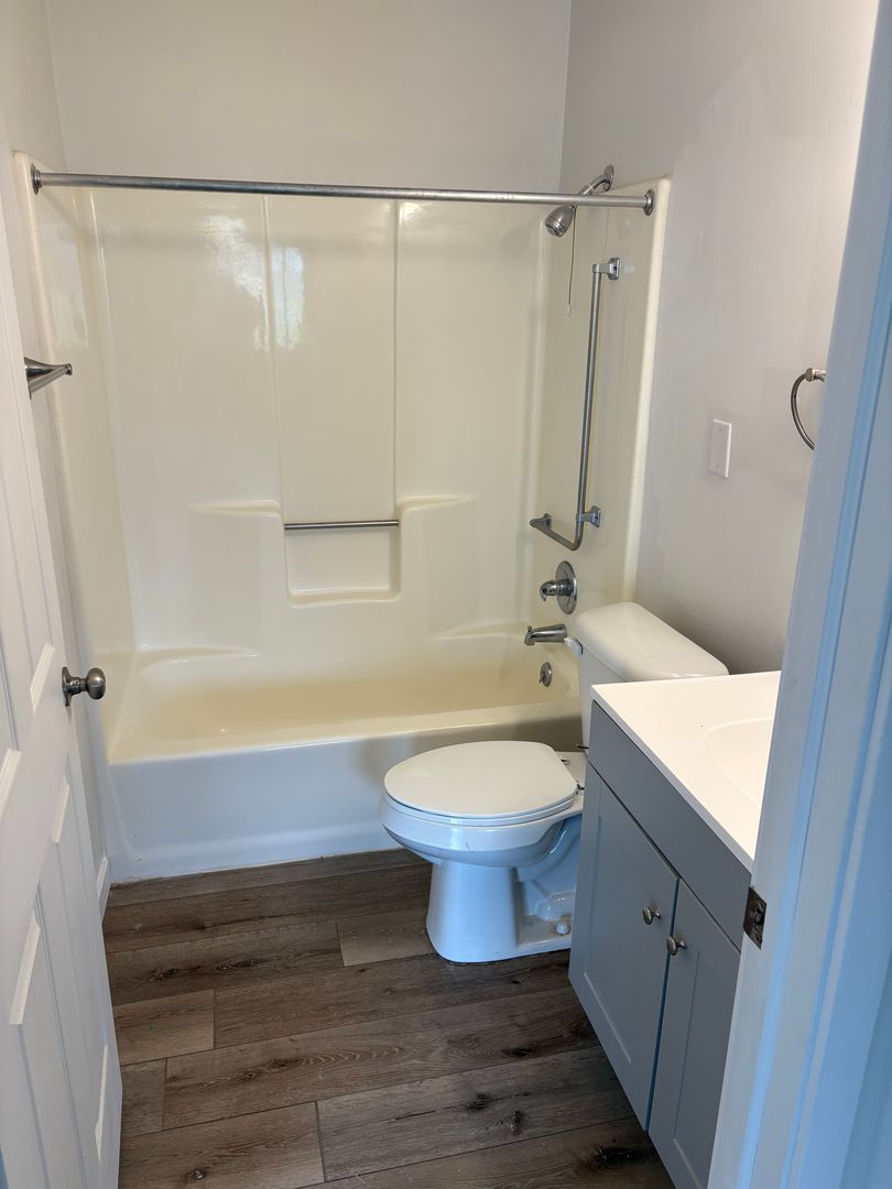 Gibson City Apartment: 601 North State Street