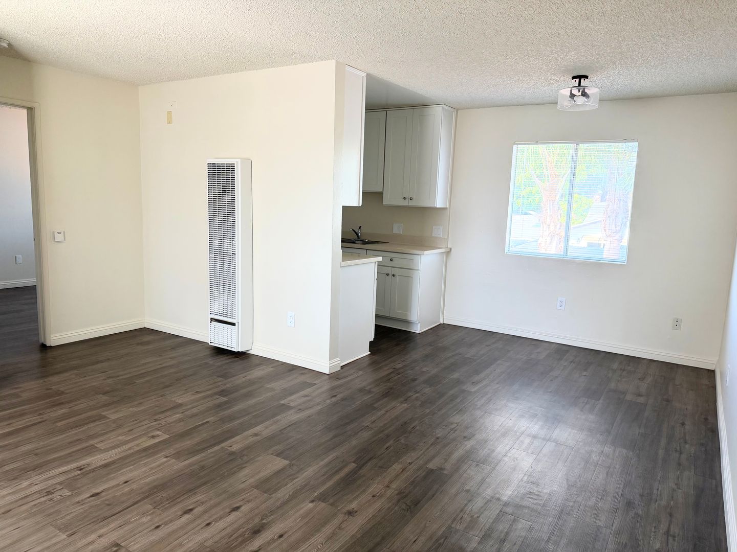 Gardena Apartment: 16201 South Figuroa Street