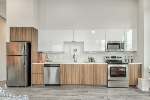 Look & Lease 2 Weeks Free! Ground Floor 1 Bedroom in the Lovely Sellwood Area! – photo 1