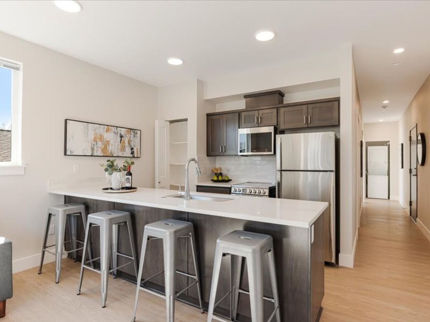 Portland Apartment: 4775 NE 107th Avenue