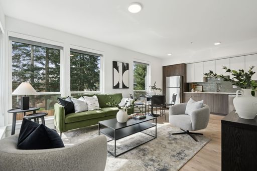 Garage/Parking Available! 1 Month FREE! Must See Two Bedroom Apartment – photo 1