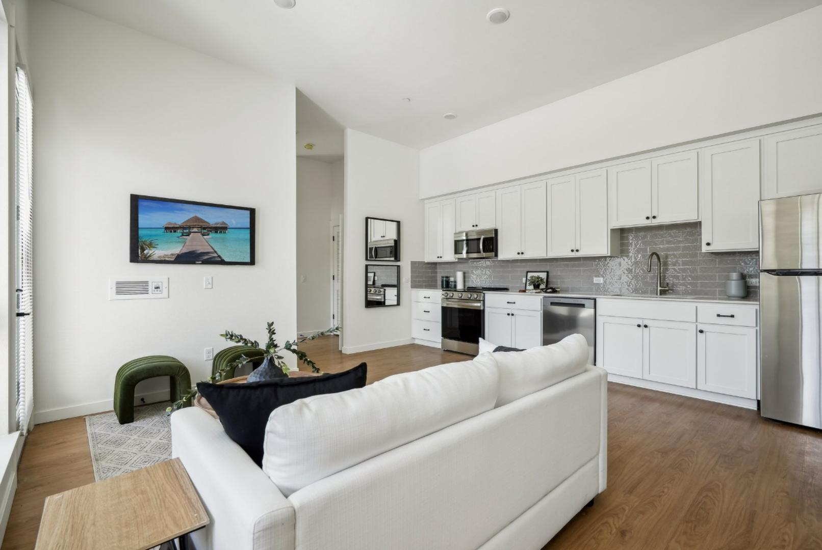 Hillsboro Apartment: 305 NE Lincoln St