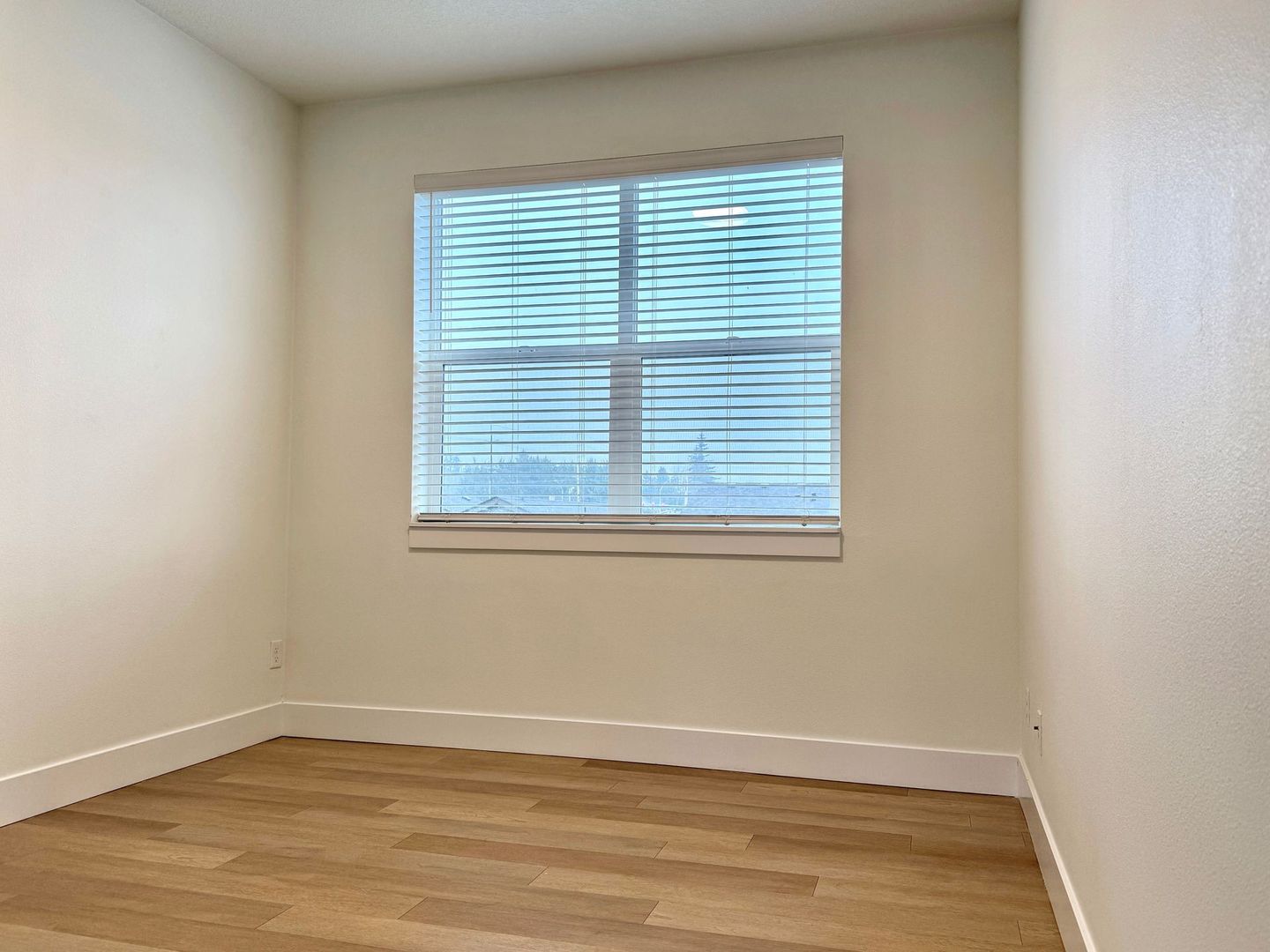 Vancouver Apartment: 6603 NE 137th Ave