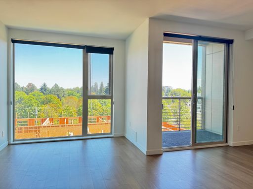 One Month Free Rent ~ Spacious One Bedroom ~ In unit W/D and Large Patio Space! – photo 1