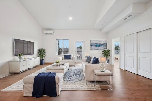 Ground Floor 2 Bedroom - Available in August! – photo 1