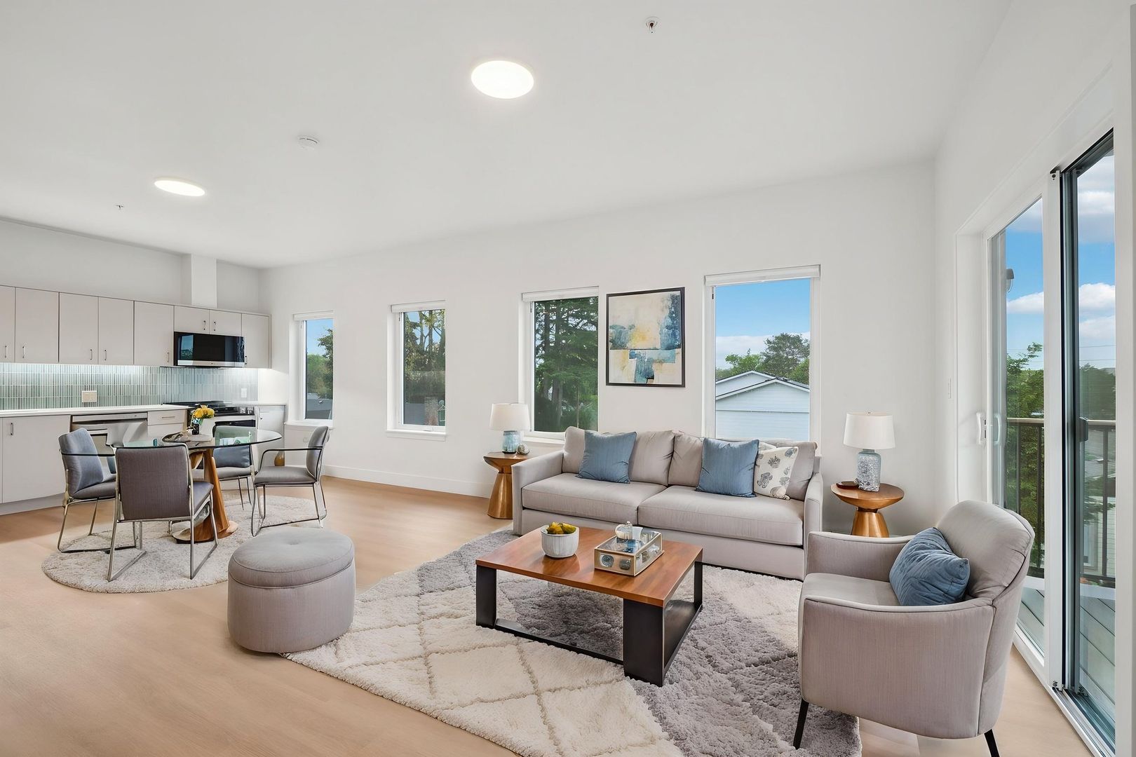 Beaverton Apartment: 4920 SW Pacific Avenue