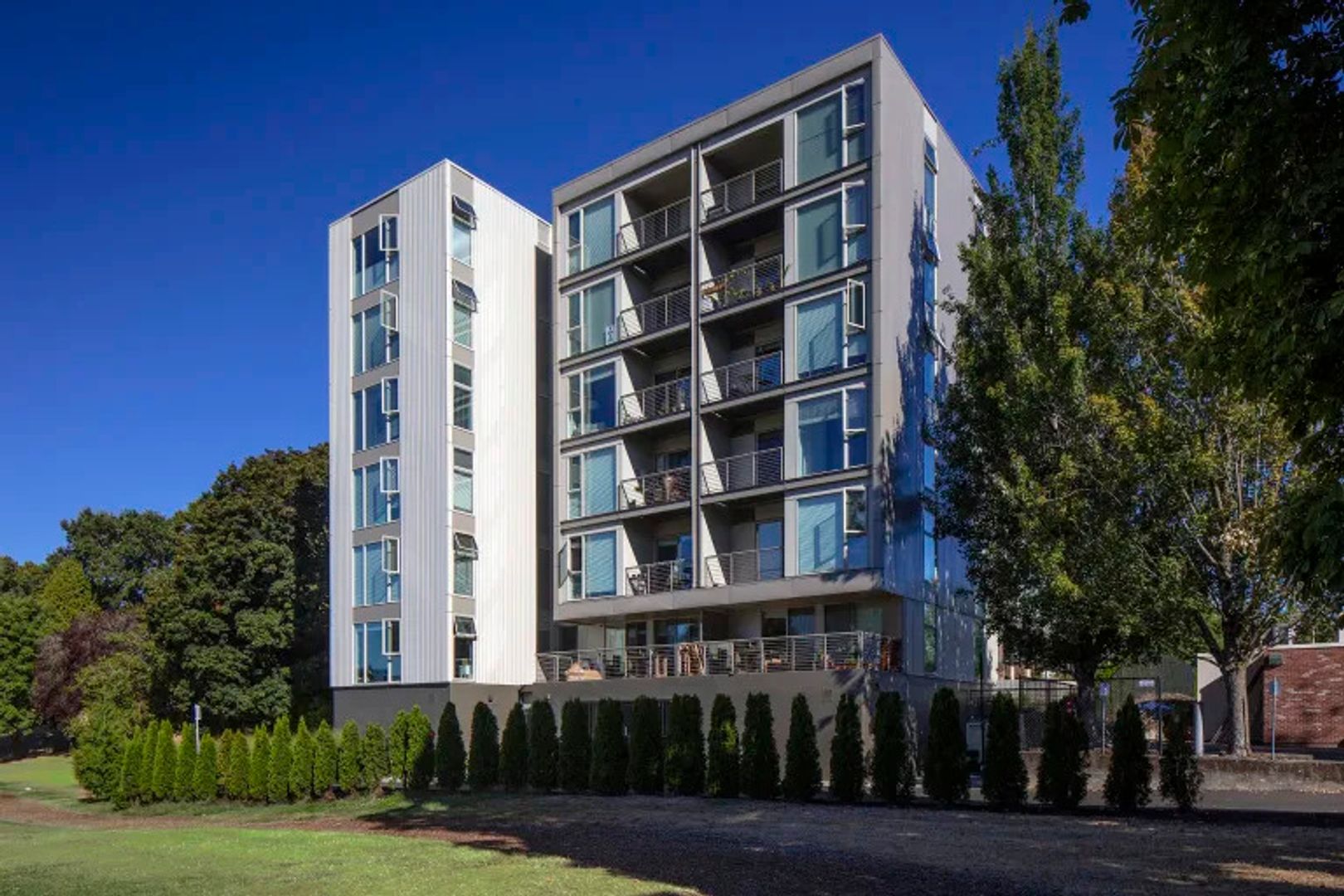 Portland Apartment: 3705 N Overlook Blvd