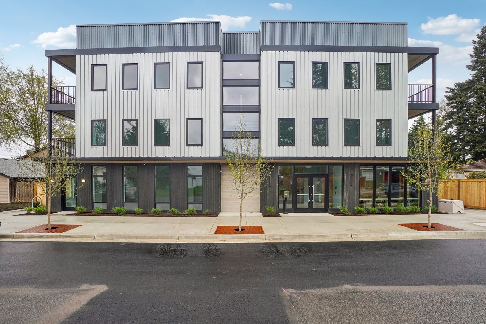 Beaverton Apartment: 4920 SW Pacific Avenue