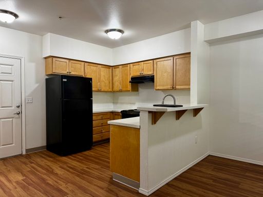 Ground Floor Studio in St. Johns - 4 Weeks Free Rent! – photo 1