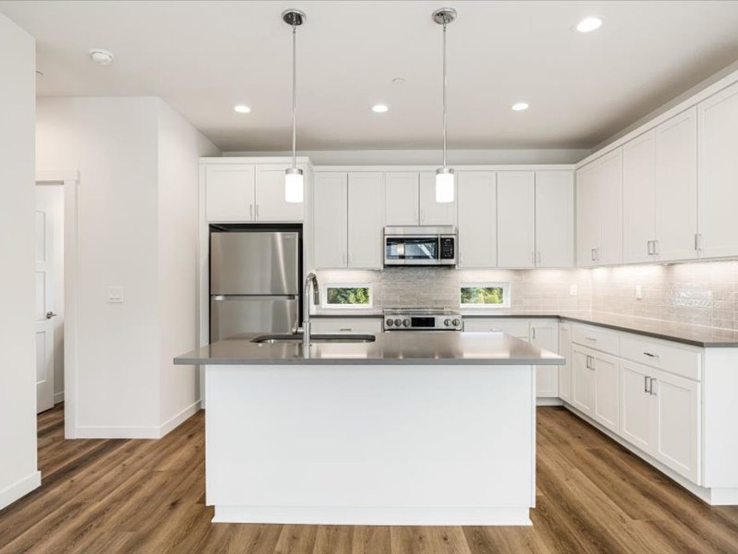 Portland Apartment: 8438 SE 21st Avenue