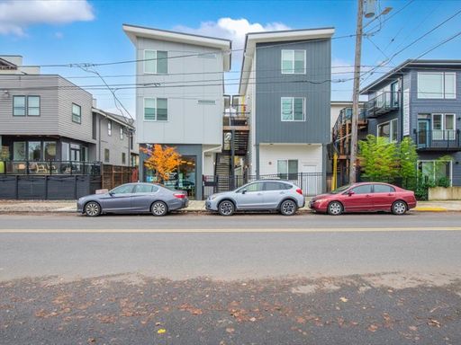 Fremont Living Made Easy: Pet-Friendly 1BR + In-Unit Laundry + 1 Month Free – photo 1