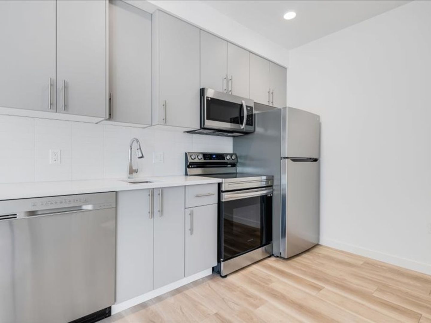 Tigard Apartment: 7440 SW Hermoso Way