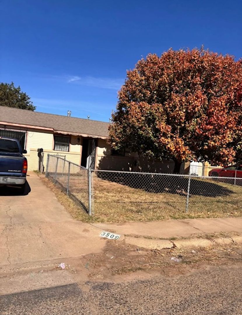 Amarillo House: 3509 NE. 19th