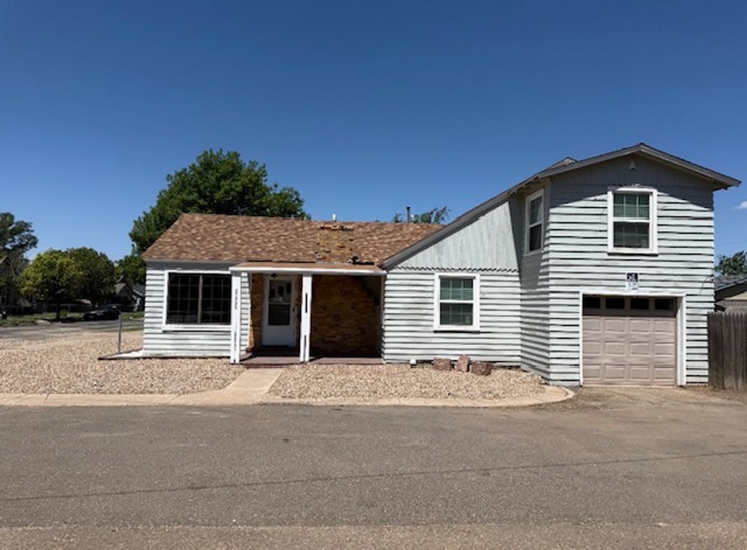 Amarillo House: 1210 S Hayden St