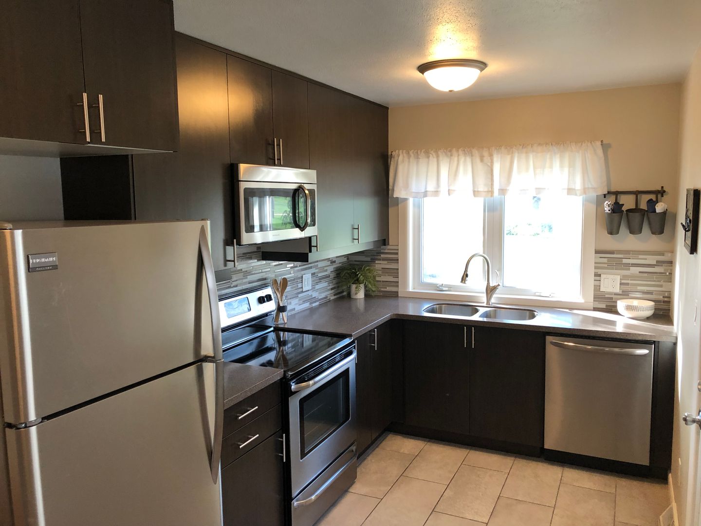 Waterloo House: 1607 Plymouth Ave