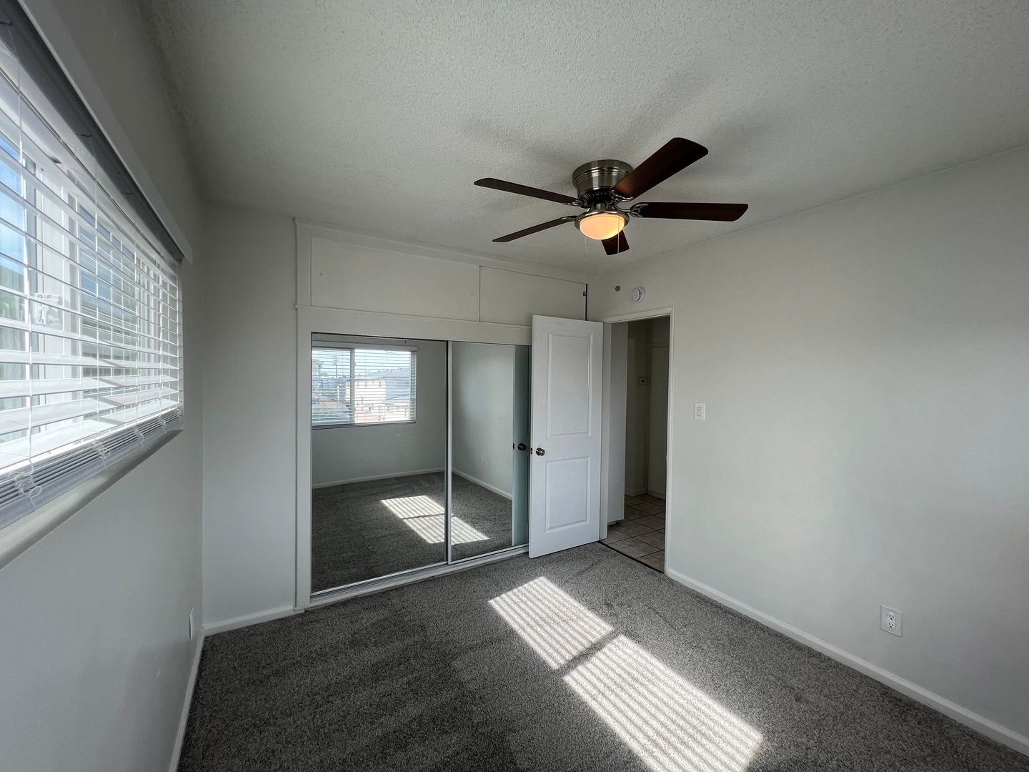 Hawthorne Apartment: 4453 W 129th Street