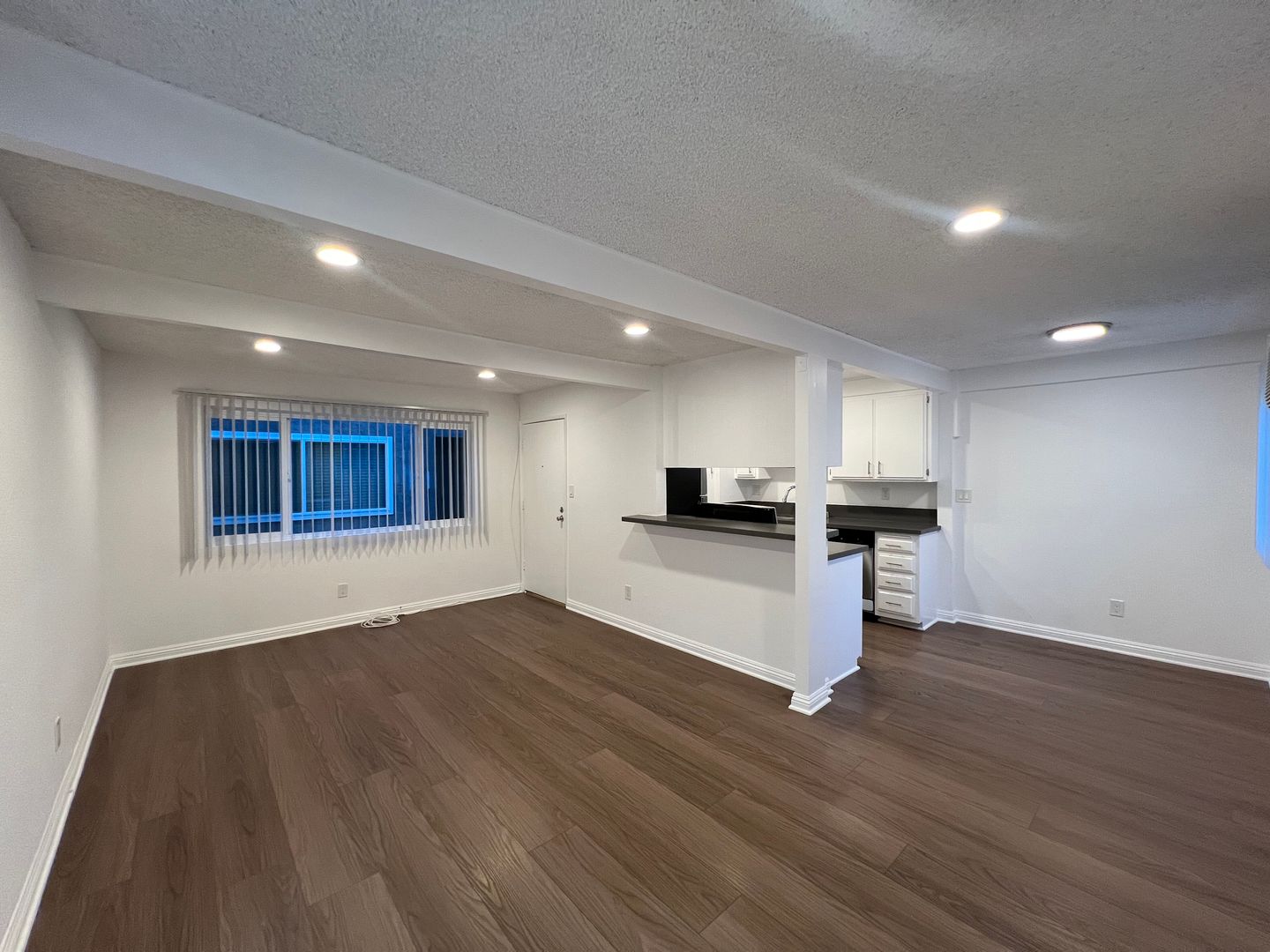 Gardena Apartment: 16904 South New Hampshire Avenue