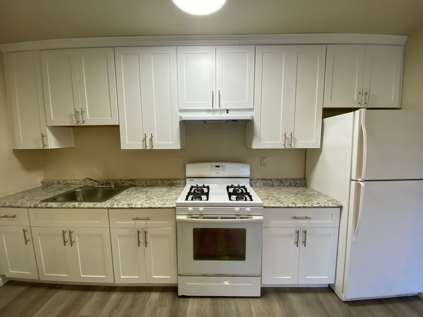 Daly City Apartment: 88th Street