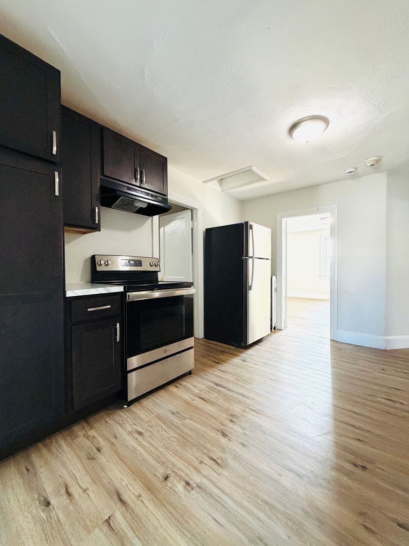 Cranston Apartment: 1704 Broad Street