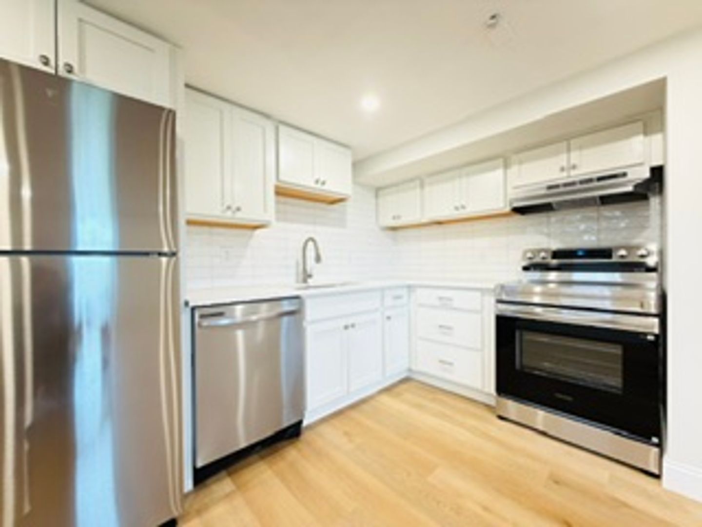 Cranston Apartment: 11 Dart St
