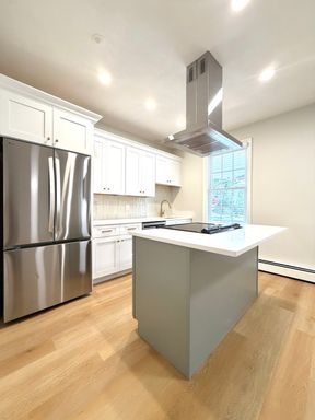 Luxury 1BR with Timeless New England Charm