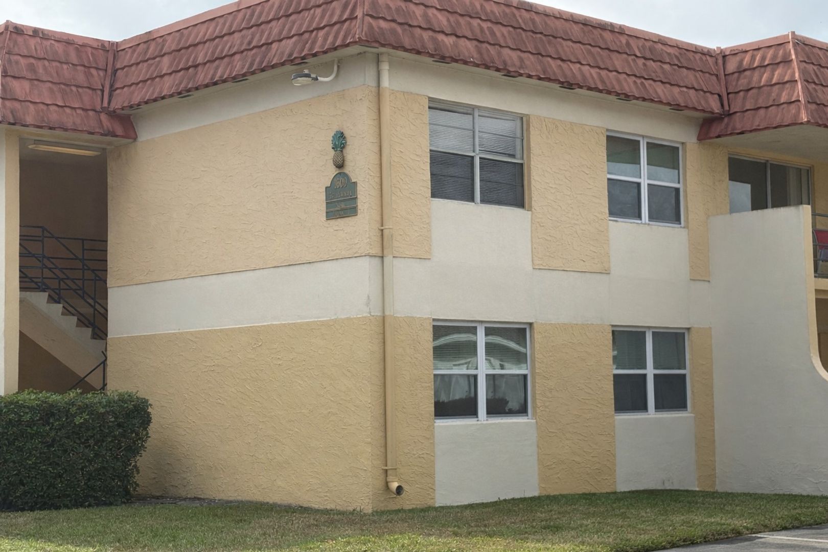 Stuart Apartment: 1600 S Kanner Hwy