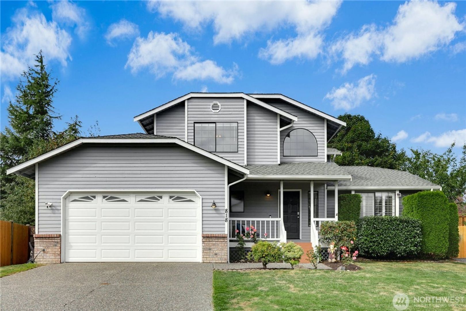 Lynnwood House: 818 150th St Sw