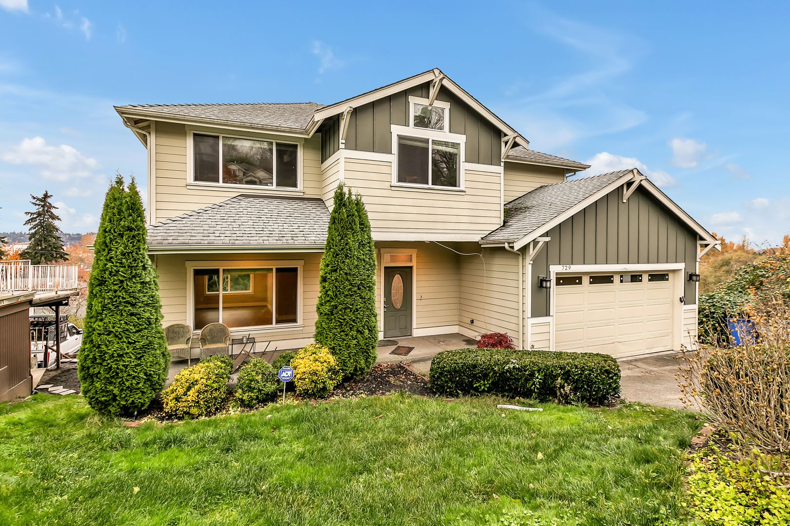 Kent House: 729 Prospect Ave N